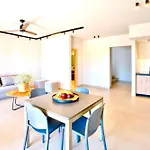 Selene 3 * Rhodes City