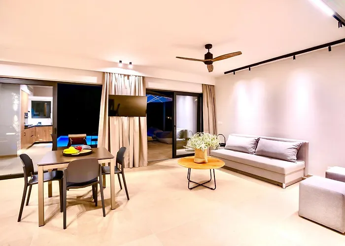 Selene 3 * Rhodes City