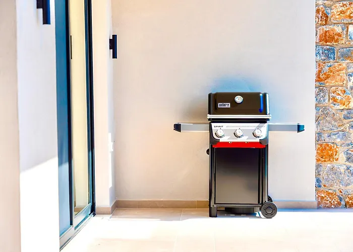 Selene 3 * Rhodes City