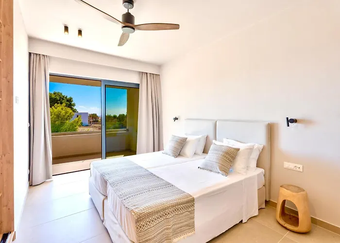 Selene 3 * Rhodes City